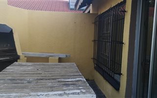 1 Bedroom Apartment in Krugersrus