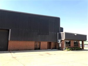 2350 m² Industrial space in Eastgate