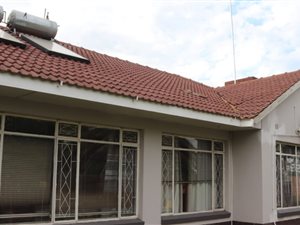 9 ha Farm in Zuurfontein