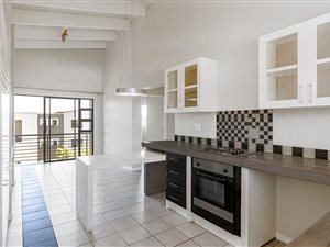 2 Bed Apartment in Dainfern