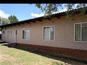 3.4 ha Farm in Kameeldrift East