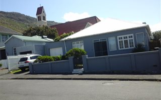 3 Bedroom House in Fish Hoek