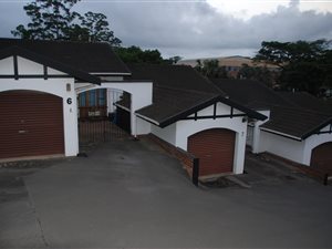 2 Bed Simplex in The Wolds