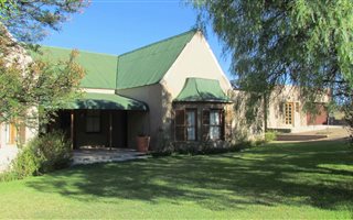 600 ha Farm in Graaff Reinet