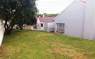 4 Bedroom House in Roodepoort West