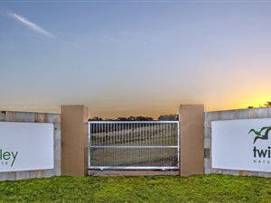 2350 m² Land available in Kabeljous