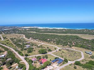 754 m² Land available in Boesmansriviermond