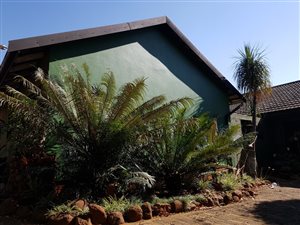 4 Bed House in Signal Hill