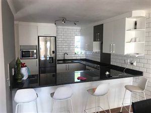 3 Bed House in Morningside