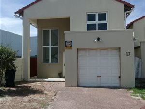 3 Bed House in Muizenberg