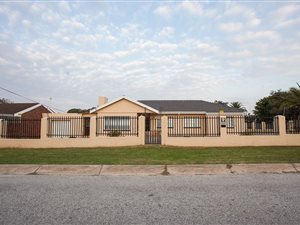 5 Bed House in Framesby