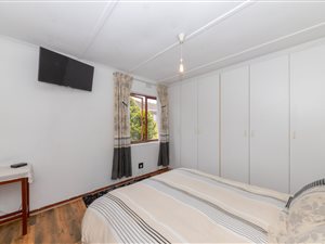 3 Bed Townhouse in Wynberg