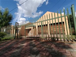 3 Bed Townhouse in Riamarpark