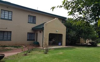 5 Bedroom House in Parkhill Gardens
