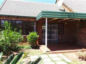 1 Bed Townhouse in Die Wilgers