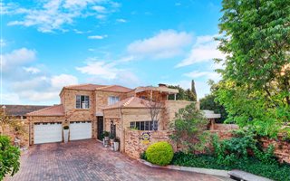 3 Bedroom Townhouse in Honey Hill