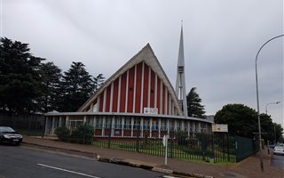900 m² Commercial space in Primrose