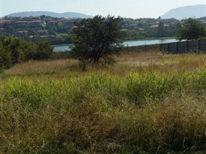 700 m² Land available in Meerhof