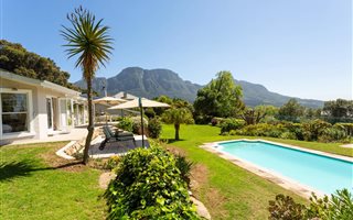 4 Bedroom House in Bishopscourt