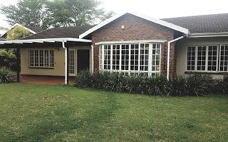 4 Bedroom Townhouse in Kloof