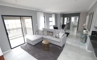 3 Bedroom Apartment in Featherbrooke Estate