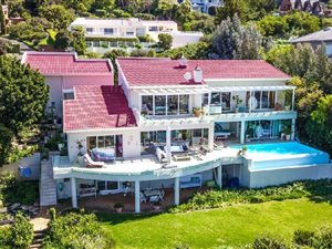 6 Bed House in Spanish Farm