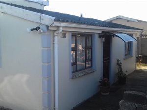 2 Bed House in Kwamakhutha