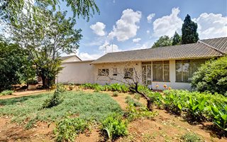 2 ha Farm in Westonaria