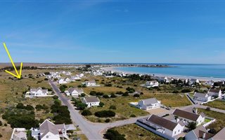 588 m² Land available in Golden Mile