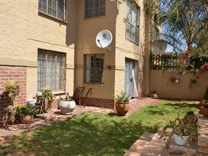 3 Bedroom House in Azaleapark