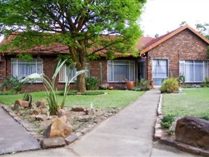 3 Bed House in Gholfsig
