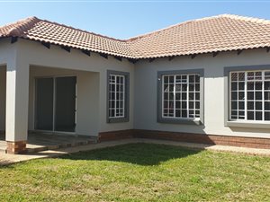3 Bed House in Willow Park Manor