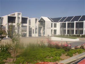 2 Bedroom Apartment in Macassar