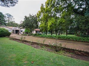2.1 ha Smallholding in Nestpark AH