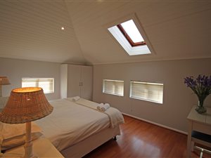 2 Bed Apartment in Keurboomstrand