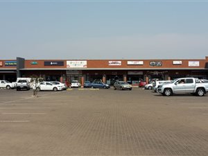 400 m² Commercial space in Reyno Ridge