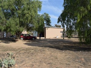 1173 m² Land available in Willowmore