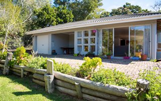 5 Bedroom House in Hunters Home