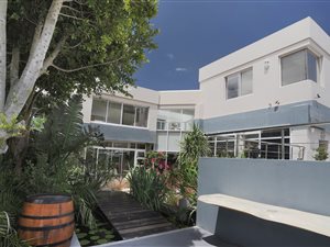 7 Bed House in Hermanus Heights