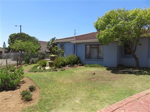4 Bedroom House in Heiderand