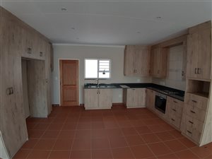 3 Bed House in Herlear