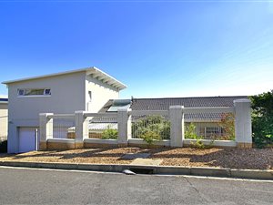 4 Bed House in Heldervue