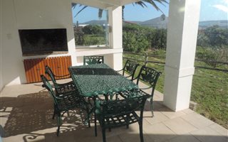 3 Bedroom House in Langebaan Central