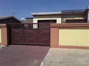 4 Bed House in Kwa Thema