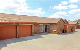 3 Bedroom Townhouse in Birchleigh North