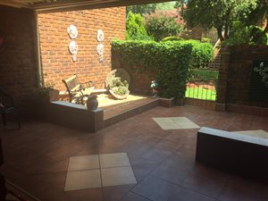 3 Bed Duplex in Brackenhurst