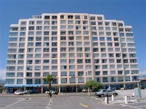 3 Bed Apartment in Strand Central