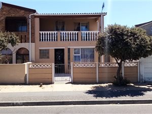 2 Bed House in Woodlands