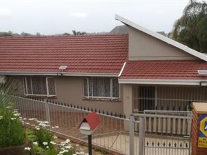 4 Bed House in Parlock