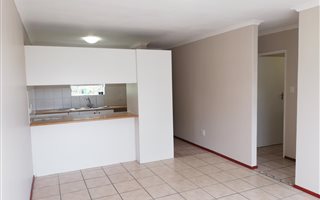 2 Bedroom Townhouse in Oakglen